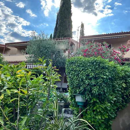 Chiara * Torri Del Benaco